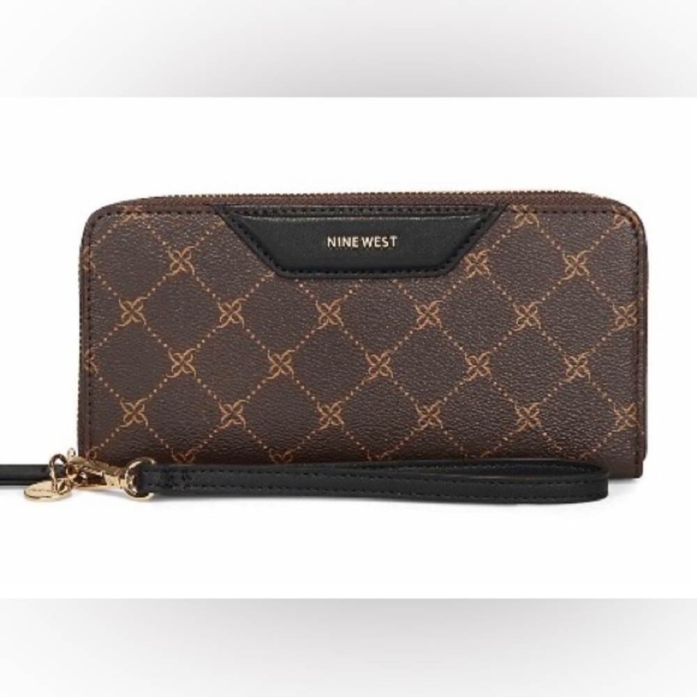 Nine West Astoria wrap around wallet.